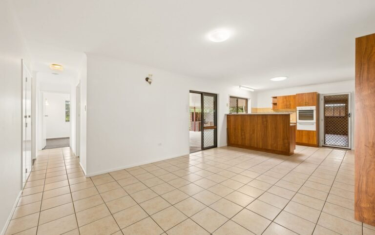 20 McLean Road, Mount Mee, photo 6