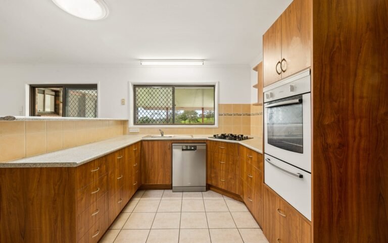 20 McLean Road, Mount Mee, photo 7